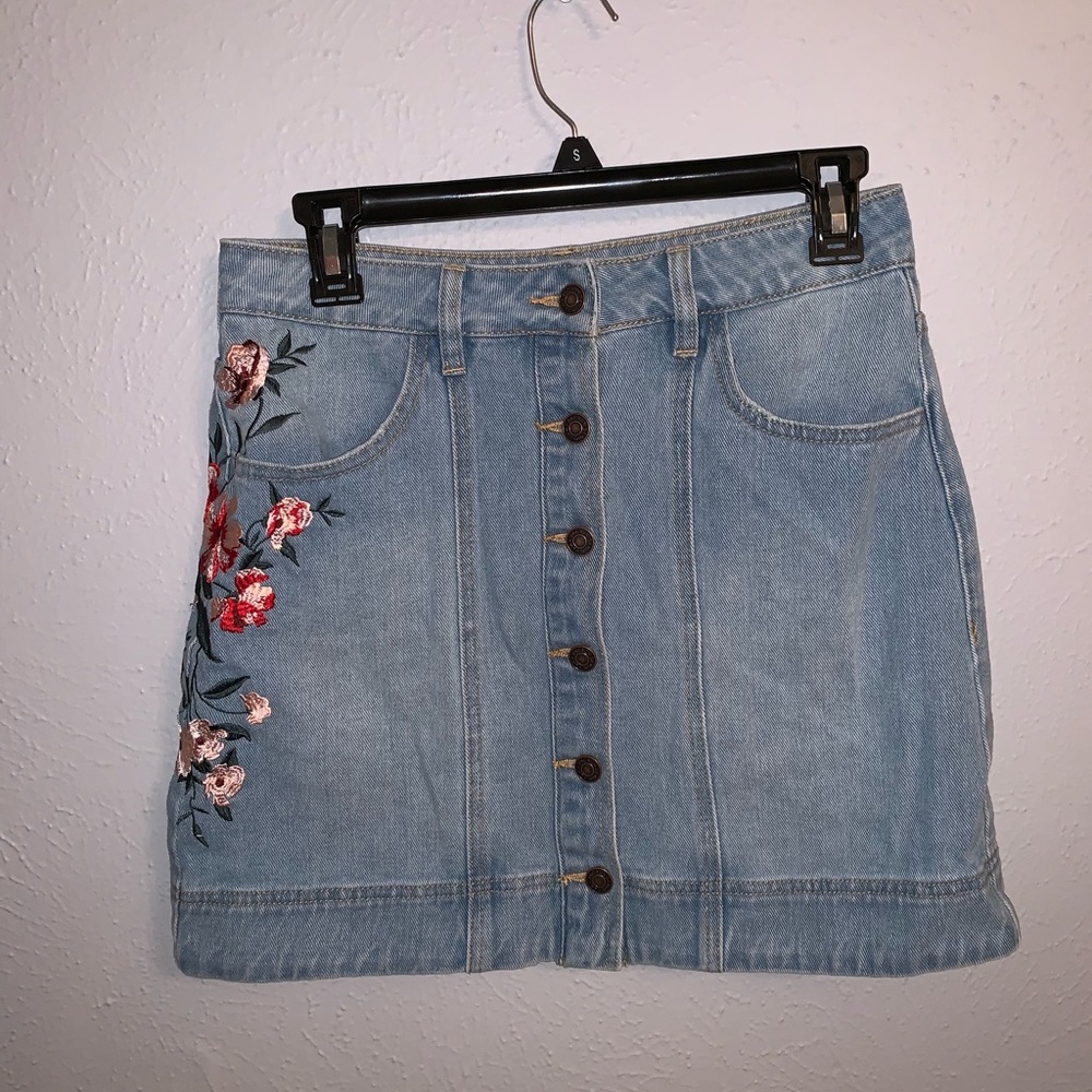 Pacsun demon skirt